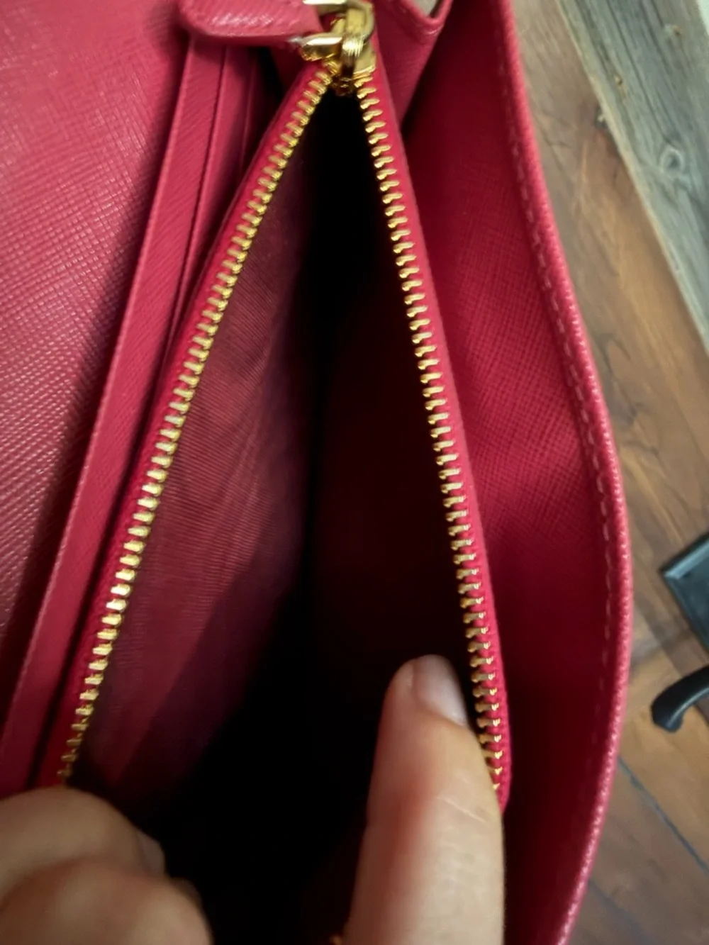 Prada Fucsia Saffiano Leather Bow Continental Wallet - Picture 4 of 9